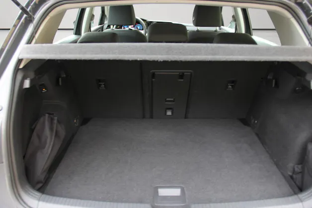 VW Golf 2.0 TDI Life DSG 4Motion