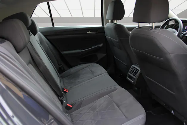 VW Golf 2.0 TDI Life DSG 4Motion