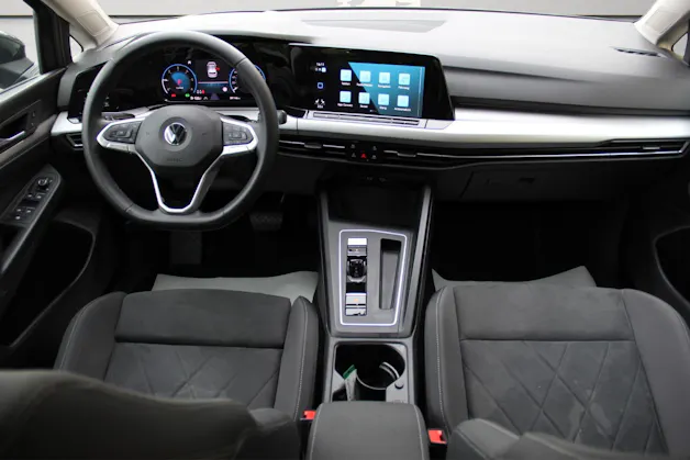 VW Golf 2.0 TDI Life DSG 4Motion
