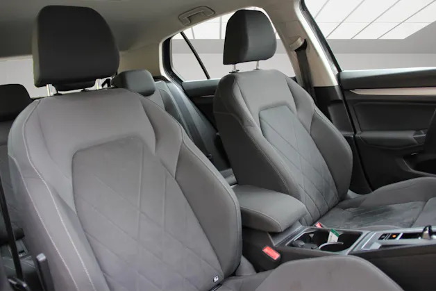VW Golf 2.0 TDI Life DSG 4Motion
