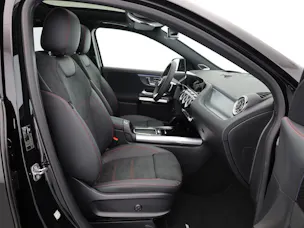 MERCEDES-BENZ GLA 250 4Matic 8G-DCT