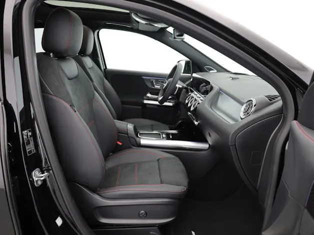 MERCEDES-BENZ GLA 250 4Matic 8G-DCT