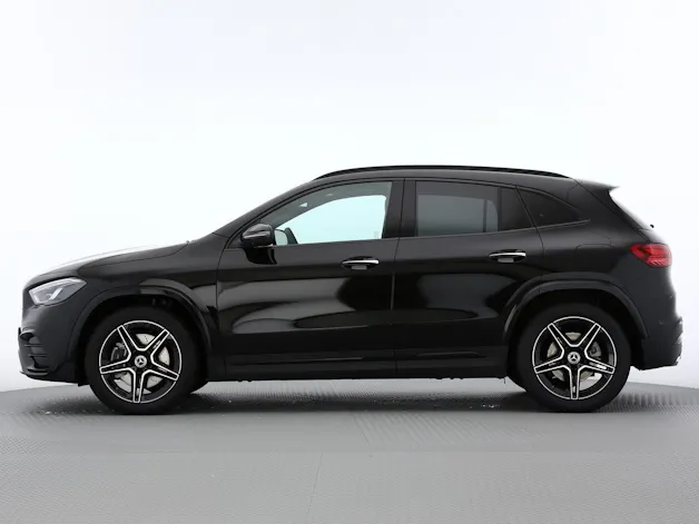 MERCEDES-BENZ GLA 250 4Matic 8G-DCT