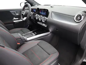 MERCEDES-BENZ GLA 250 4Matic 8G-DCT
