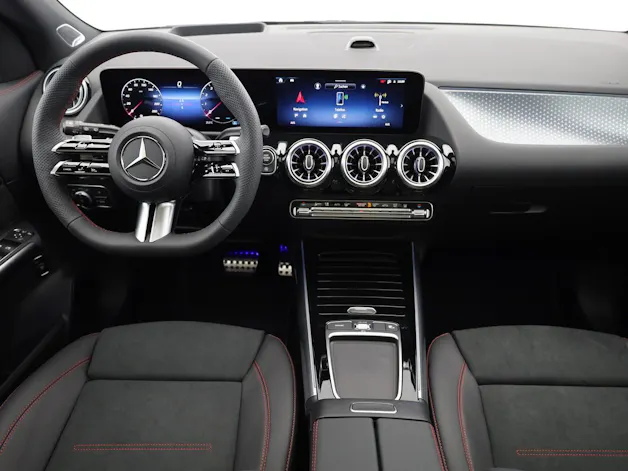 MERCEDES-BENZ GLA 250 4Matic 8G-DCT