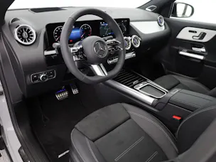 MERCEDES-BENZ GLA 220d 4Matic 8G-DCT