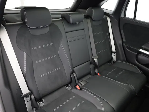 MERCEDES-BENZ GLA 220d 4Matic 8G-DCT
