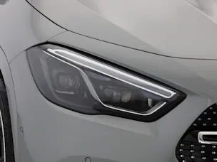 MERCEDES-BENZ GLA 220d 4Matic 8G-DCT