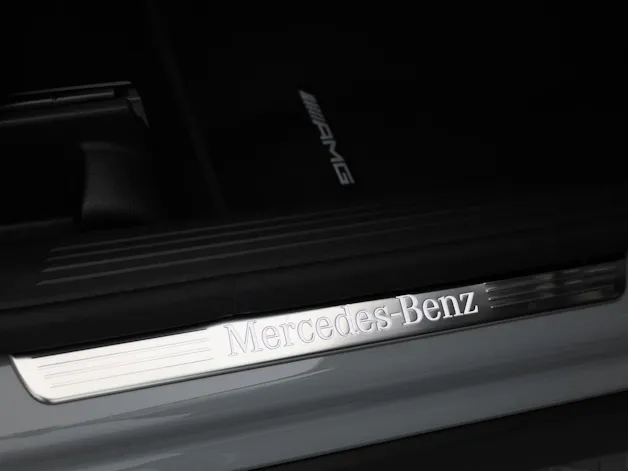 MERCEDES-BENZ GLA 220d 4Matic 8G-DCT