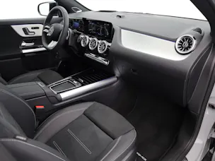 MERCEDES-BENZ GLA 220d 4Matic 8G-DCT