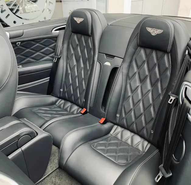 BENTLEY Continental GTC Speed 6.0 W12