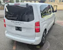 PEUGEOT Traveller Business Short Aut-8 KMU Helvetia