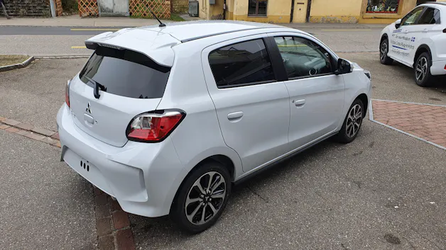 Mitsubishi Space Star 1.2 CVT Diamond KMU Helvetia