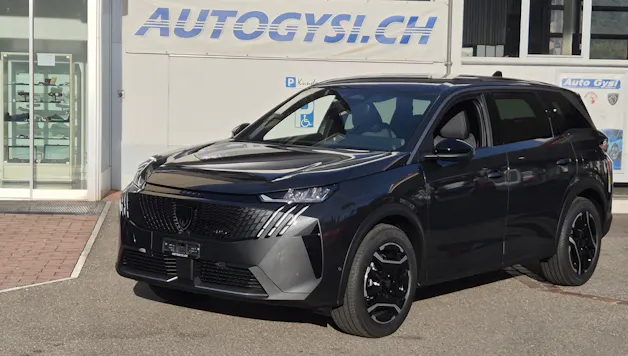 PEUGEOT 5008 PHEV 225 e-DCS7 Allure KMU Helvetia