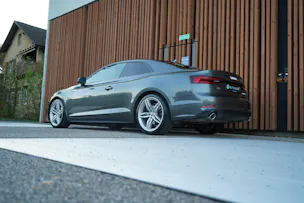AUDI A5 COUPÉ 40 TFSI S-LINE SPORT BLACK S-TRONIC l 190 PS