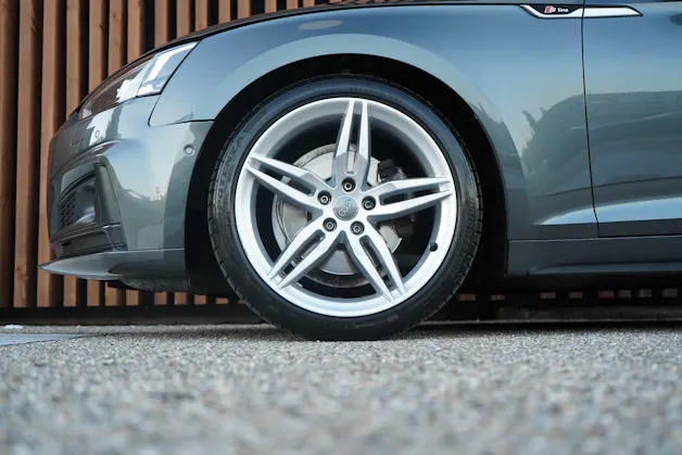 AUDI A5 COUPÉ 40 TFSI S-LINE SPORT BLACK S-TRONIC l 190 PS