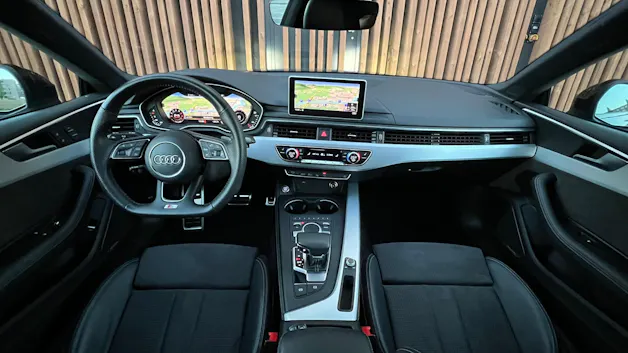 AUDI A5 COUPÉ 40 TFSI S-LINE SPORT BLACK S-TRONIC l 190 PS