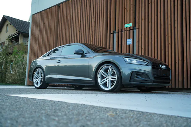 AUDI A5 COUPÉ 40 TFSI S-LINE SPORT BLACK S-TRONIC l 190 PS