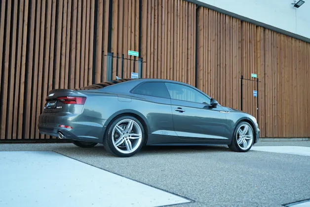 AUDI A5 COUPÉ 40 TFSI S-LINE SPORT BLACK S-TRONIC l 190 PS