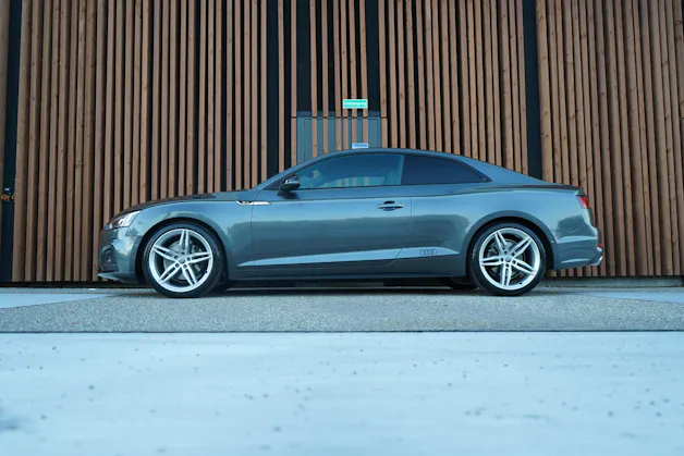 AUDI A5 COUPÉ 40 TFSI S-LINE SPORT BLACK S-TRONIC l 190 PS