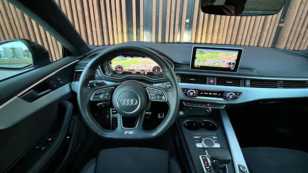 AUDI A5 COUPÉ 40 TFSI S-LINE SPORT BLACK S-TRONIC l 190 PS