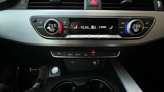 AUDI A5 COUPÉ 40 TFSI S-LINE SPORT BLACK S-TRONIC l 190 PS