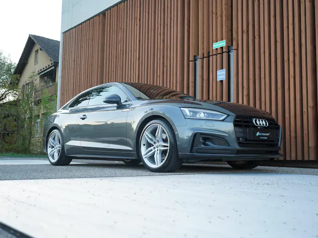 AUDI A5 COUPÉ 40 TFSI S-LINE SPORT BLACK S-TRONIC l 190 PS