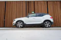VOLVO XC40 B5 BENZIN MILD HYBRID AWD R-DESIGN ULTIMATE GEARTRONIC l 250 PS