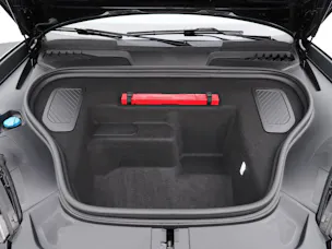 PORSCHE Macan 4
