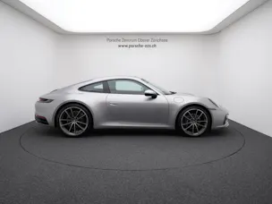 PORSCHE 911 Carrera