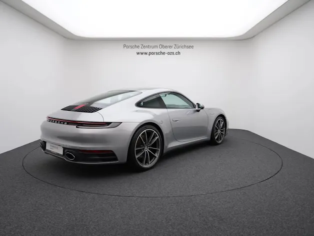 PORSCHE 911 Carrera