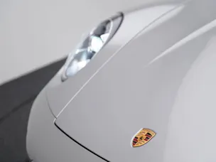 PORSCHE 911 Carrera