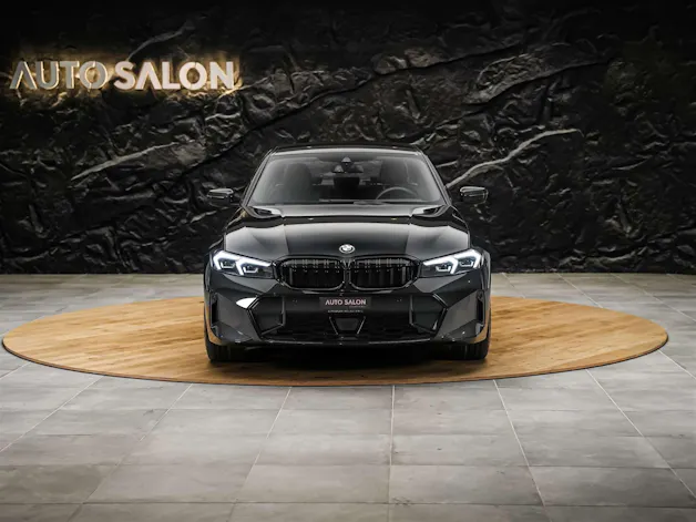 BMW 320i xDrive Steptronic M Sport Pro *ALL BLACK*Facelift*Werksgarantie*20" Felgen*Harman/Kardon*