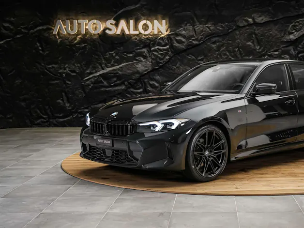 BMW 320i xDrive Steptronic M Sport Pro *ALL BLACK*Facelift*Werksgarantie*20" Felgen*Harman/Kardon*