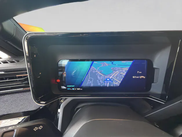 RENAULT R4 E-Tech Comfort Range 52 kWh Techno