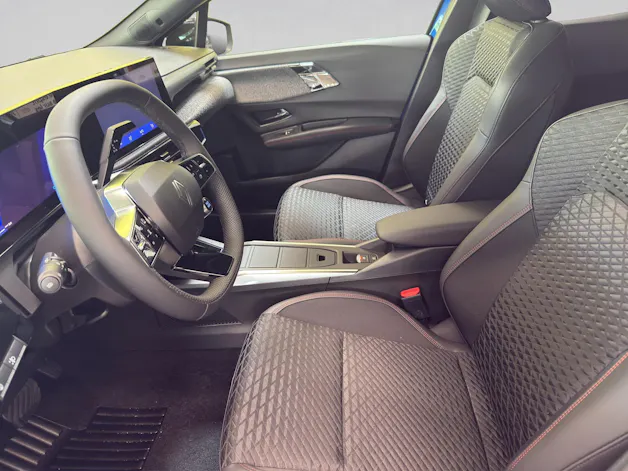 RENAULT Clio 1.8 E-Tech Techno