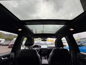 FORD Kuga 2.5 FHEV ST-Line X 4WD Shadow Edition
