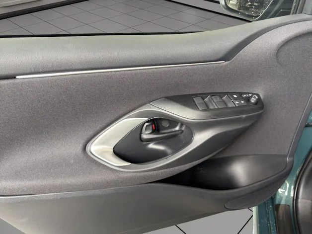 MAZDA 2 Hybrid Prime-line