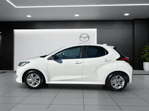 MAZDA 2 Hybrid Centre-Line