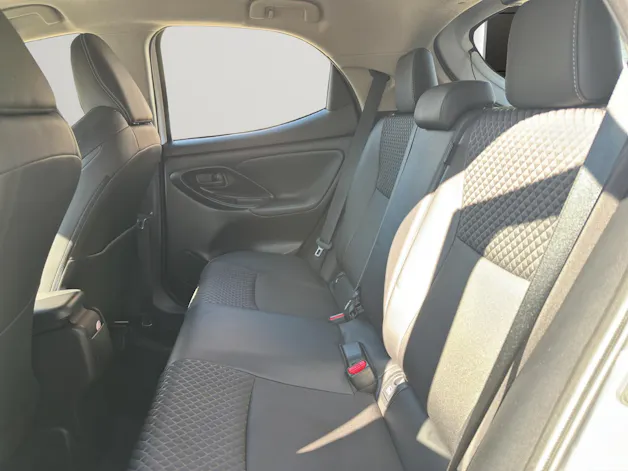 MAZDA 2 Hybrid Centre-Line