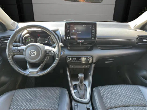 MAZDA 2 Hybrid Centre-Line