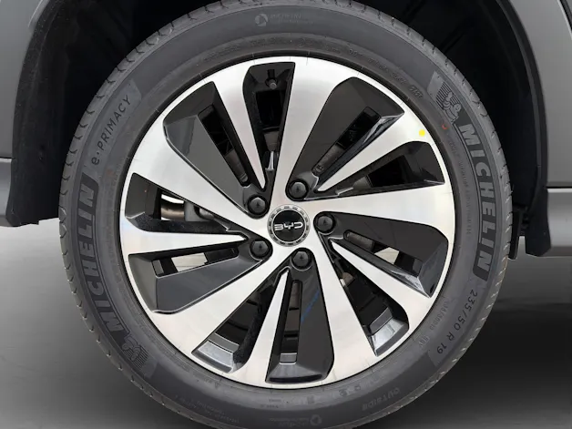 BYD Seal U DM-i Design AWD