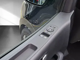 HYUNDAI Staria Premium 84 kWh Vertex SUN, MY27