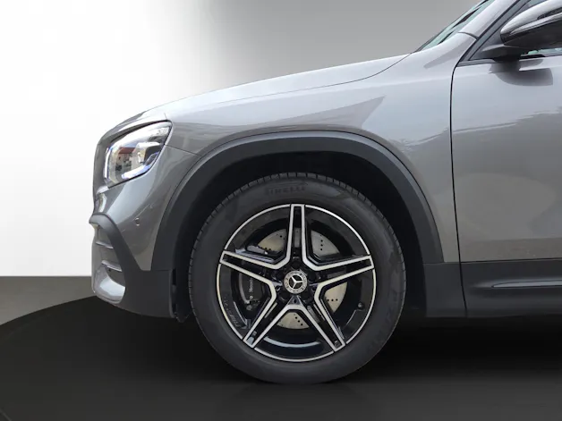 MERCEDES-BENZ GLB 250 4Matic AMG Line 8G-Tronic