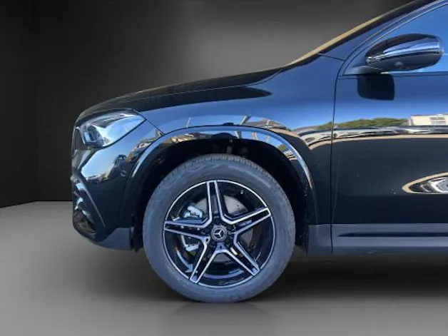 MERCEDES-BENZ GLA 250 e EQ Star 8G-DCT