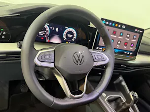 VW Golf 1.5 TSI Basis
