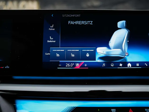 BMW 520i 48V M Sport Steptronic *ICONIC GLOW*Werksgarantie*21" Felgen*Sitzlüftung*