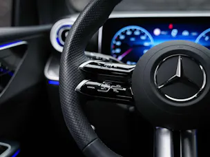 MERCEDES-BENZ GLC 300 d 4Matic AMG Line 9G-Tronic *21" Felgen*Digital Light*AHK*