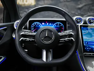 MERCEDES-BENZ GLC 300 d 4Matic AMG Line 9G-Tronic *21" Felgen*Digital Light*AHK*