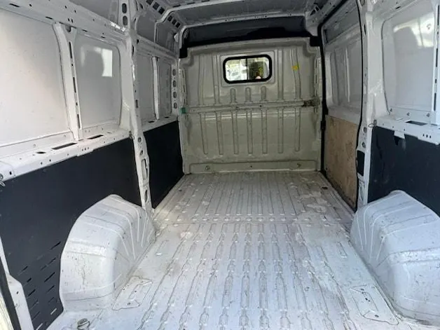 PEUGEOT Boxer 2.2 HDI 335 Premium L2H2